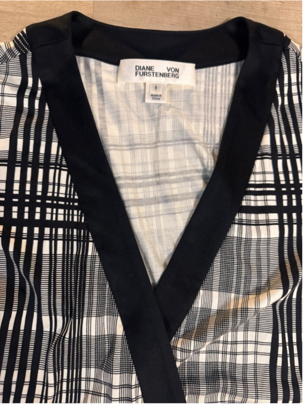 Diane Von Furstenberg Silk Wrap Black And White Plaid Romper Size 8 Classic - Picture 6 of 11